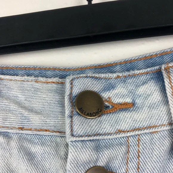 NWT Billabong Classic Blue Jean Shorts - Picture 2 of 6